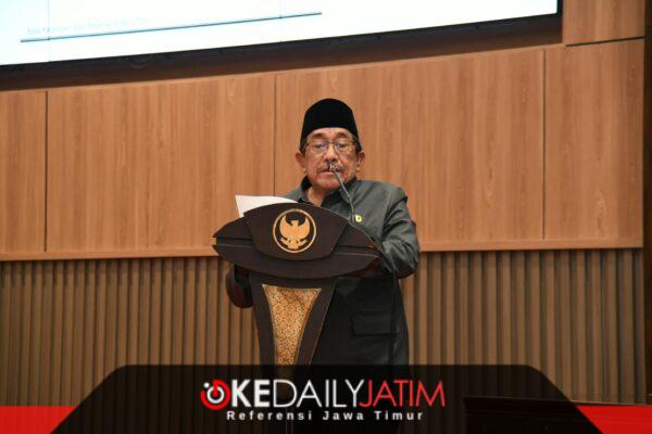 Wakil Bupati Sumenep, KH. Imam Hasyim, S.H., M.H., dalam rapat paripurna DPRD Kabupaten Sumenep, Senin (12/10/2026)