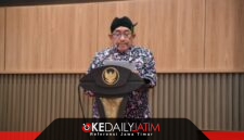 Wakil Bupati Sumenep KH. Imam Hasyim, S.H., M.H., saat membacakan Nota Penjelasan Bupati Achmad Fauzi Wongsojudo dalam Rapat Paripurna DPRD Sumenep, Kamis (15/10/2026)