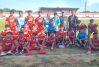Camat Wismadi Laksono dan Sekcam Kamaruddin Bersama Pelatih Tim U17 Kecamatan Dasuk 