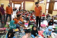 Bupati Fauzi di Lomba mewarnai LAKONALAKONE di Graha Mahasiswa Universitas PGRI Sumenep meriahkan Hari Jadi ke-757 Kabupaten Sumenep