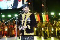 Bupati Sumenep Dr H Achmad Fauzi Wongsojudo SH MH di Prosesi Arya Wiraraja Depan Masjid Jamik Sumenep, Sabtu (17/10/2026)