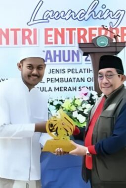 Wabup KH. Imam Hasyim Dorong Santri Jadi Penggerak Ekonomi Lewat Santri Entrepreneur 2026