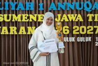 Saidah Syafiqatul Ummah atau Zefi, siswi MTsN 1 Sumenep, yang meraih juara 2 lomba pidato Bahasa Indonesia tingkat Provinsi Jawa Timur