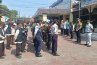 Suasana Apel Opgab Skala Besar UPT PPD, Satlantas Polresta, Bapenda Sumenep, Disperkimhub di Halaman Kantor UPT PPD, Jum'at (23/10/2026)